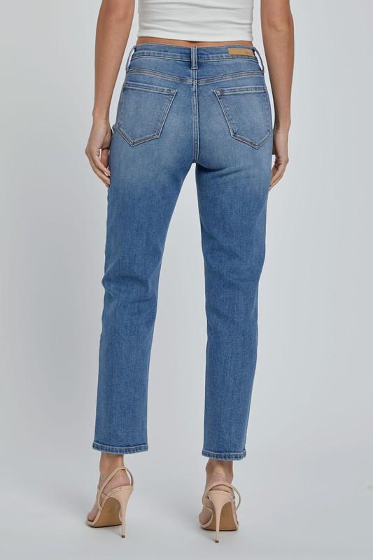Load image into Gallery viewer, Movin&amp;#39; On Jeans
